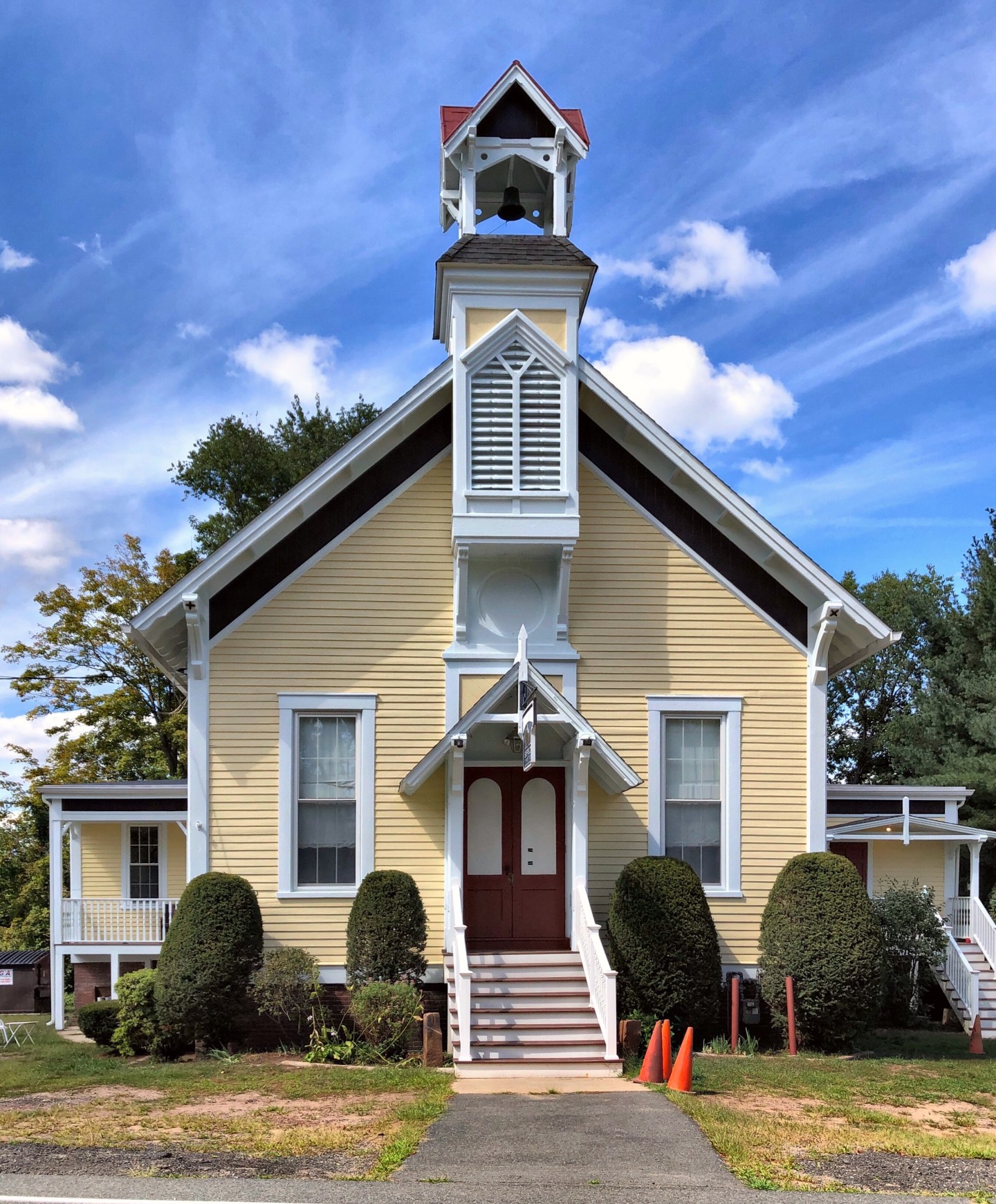 Mapleton Hall // 1883 – Buildings of New England