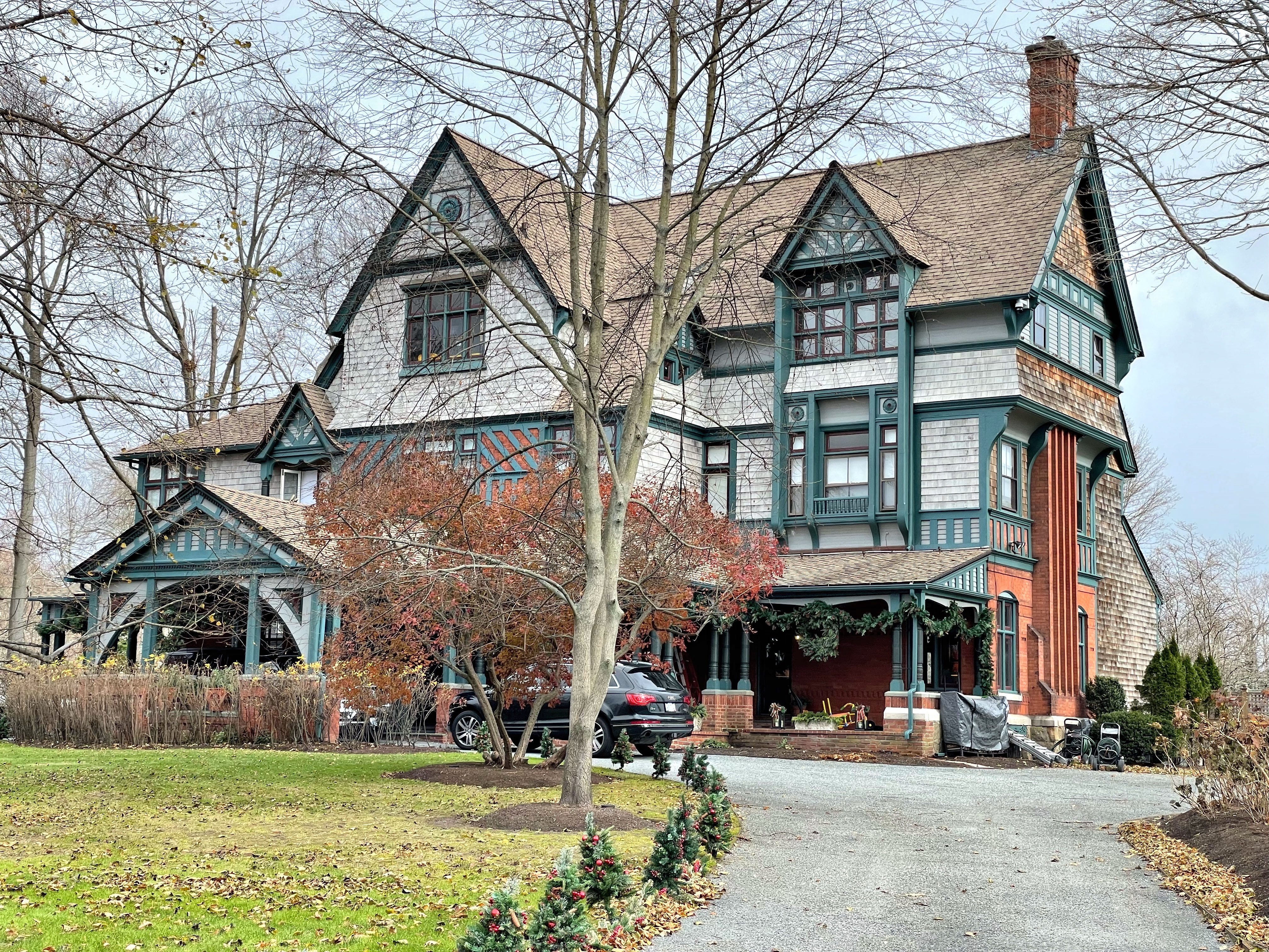 Snug Harbor” – Charles H. Baldwin Cottage // 1877 – Buildings of