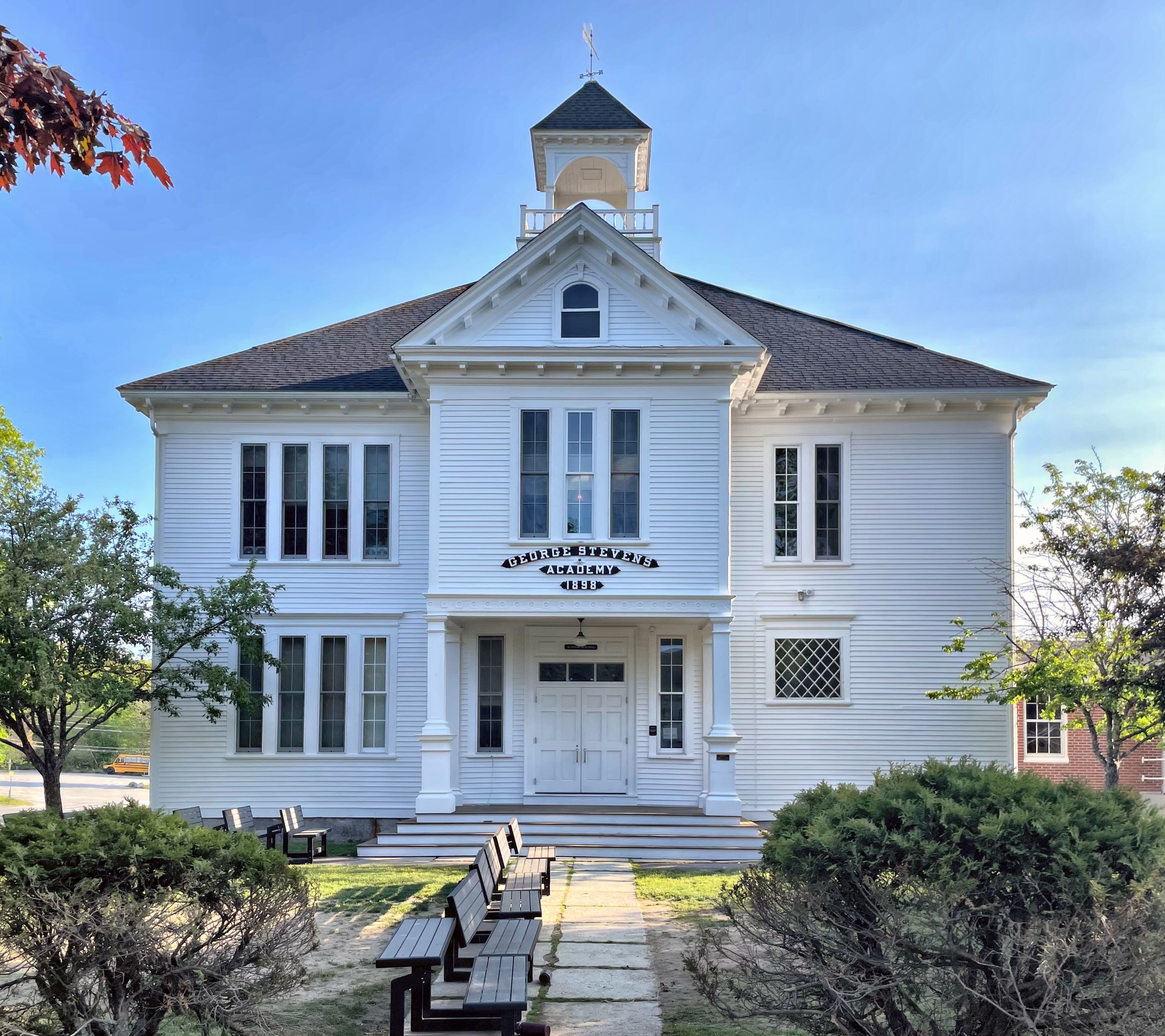 George Stevens Academy Building // 1898 – Buildings of New England