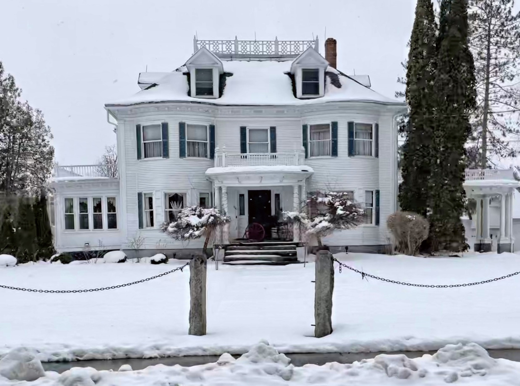 Butterfield Mansion Derby Line Village Inn // 1903 Buildings of New England