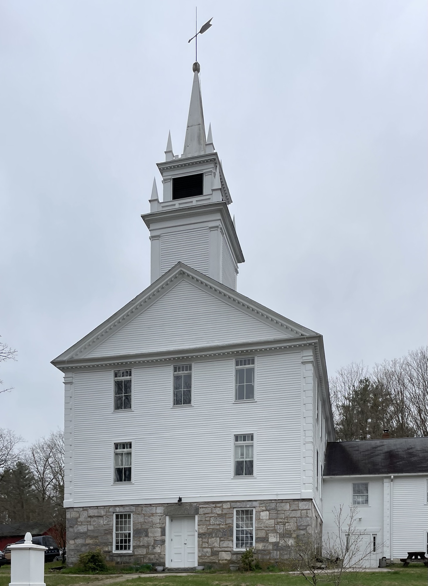 Chaplin Congregational Church // c.1815 Buildings of New England