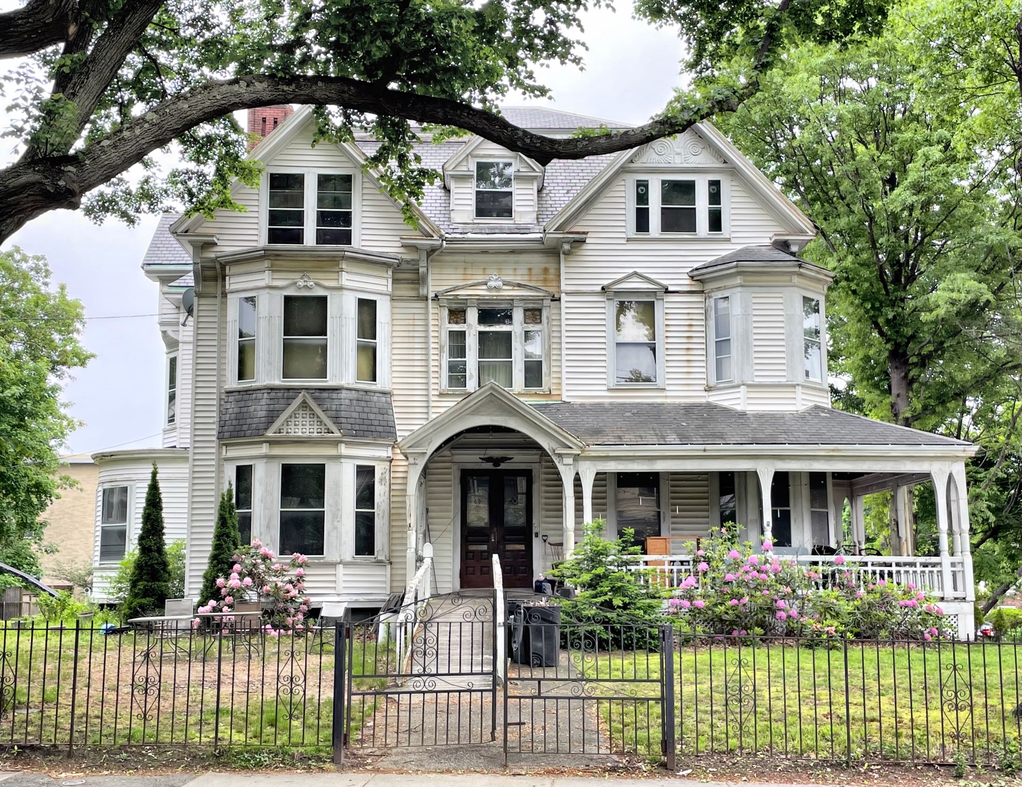 Orlando & Ellen Alford House // 1883 – Buildings of New England