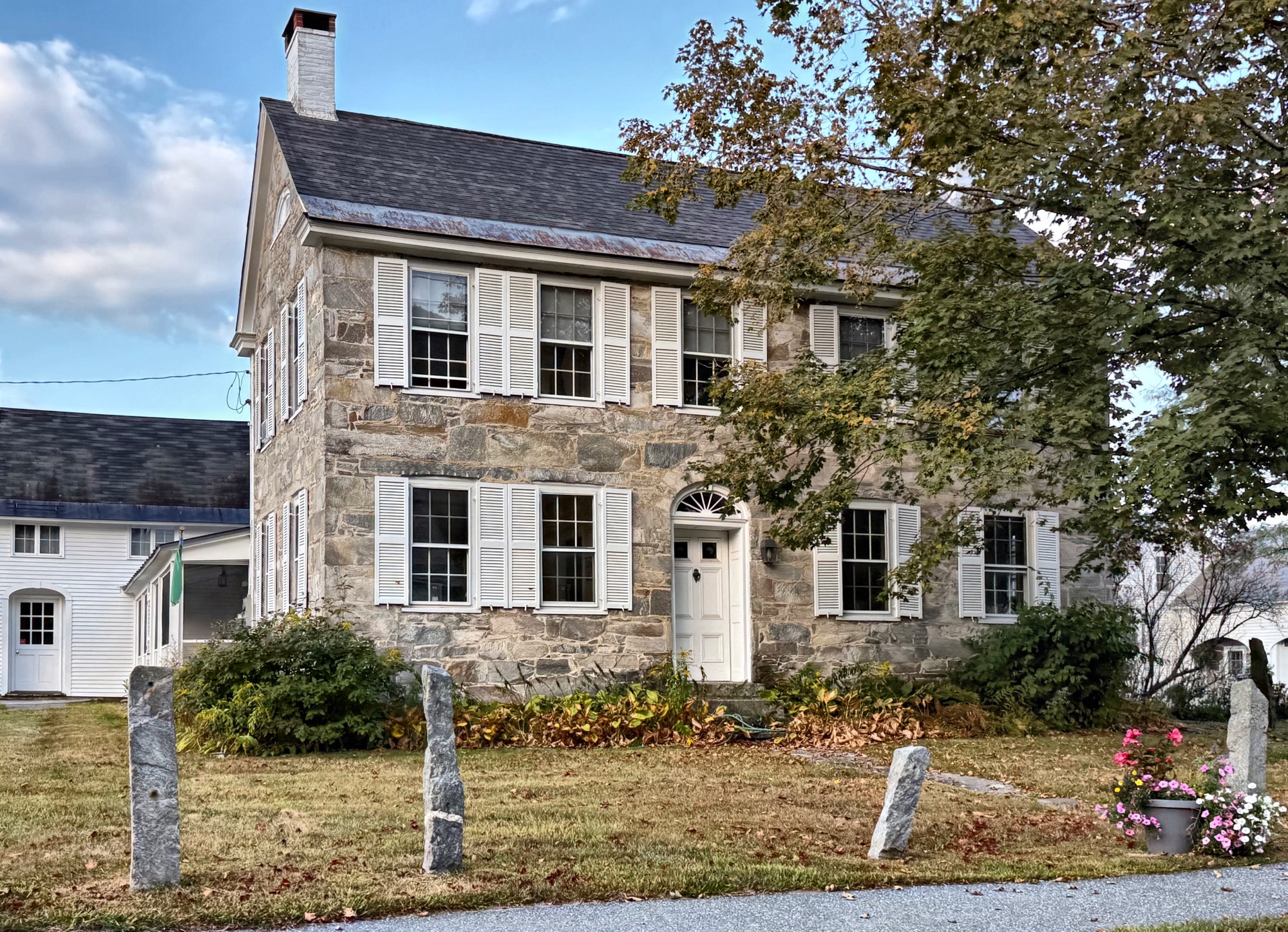 Dr. Ptolemy Edson House // 1834 – Buildings of New England