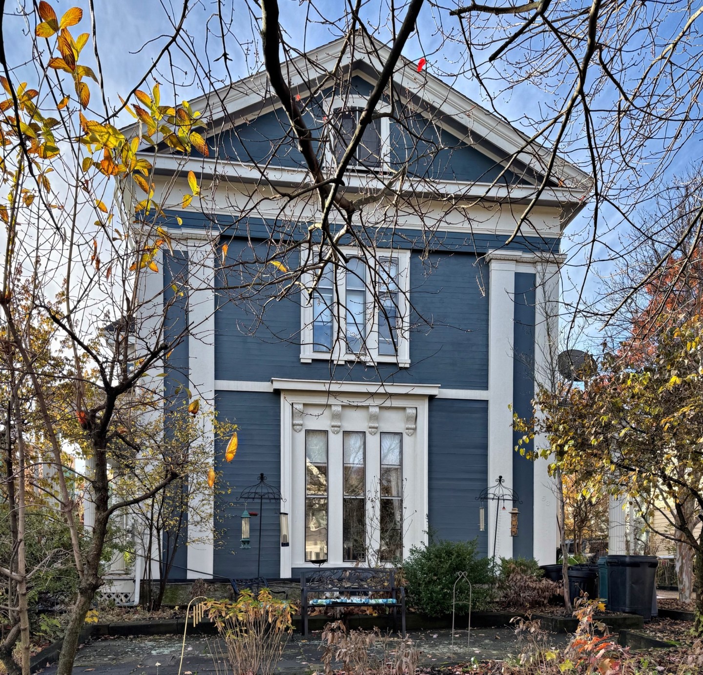 Faxon-Howe House // 1844 – Buildings of New England