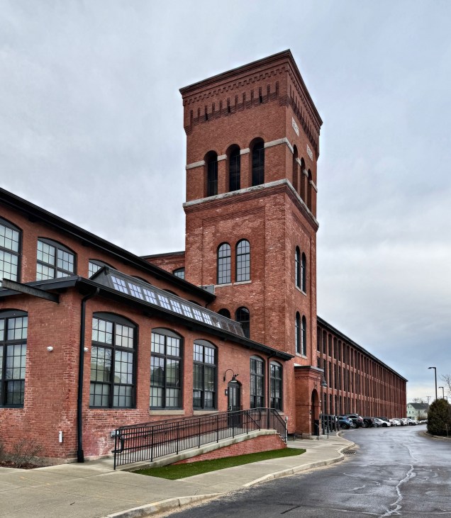 Warren Compony Warren Manufacturing Company Mill // 1896 – Buildings of New England